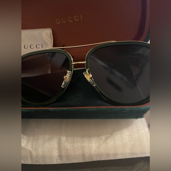 Gucci 57MM Pilot Sunglasses - Picture 8 of 11